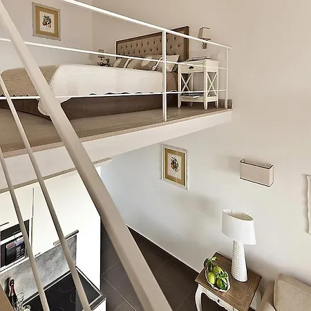 Tenuta Del Poggio Antico Otel