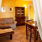 מלון Tenuta Del Poggio Antico