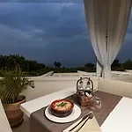מלון Tenuta Del Poggio Antico 4*