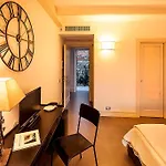 Tenuta Del Poggio Antico 4*