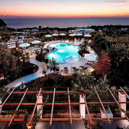 Tenuta Del Poggio Antico Hotel