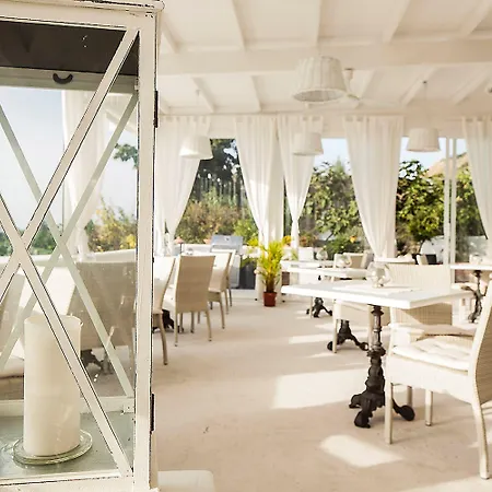 Hotel Tenuta Del Poggio Antico 4*