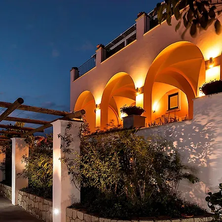 Отель Tenuta Del Poggio Antico