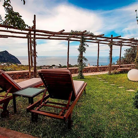 Tenuta Del Poggio Antico Hotell 4*